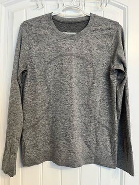 Lululemon Swiftly Tech long sleeve Heathered Grey Top